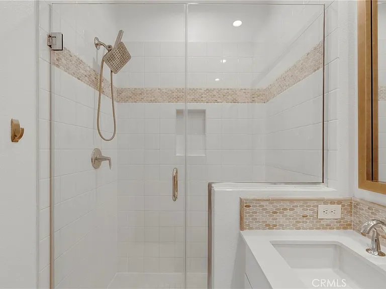77 Jensen Ct — Photo 20