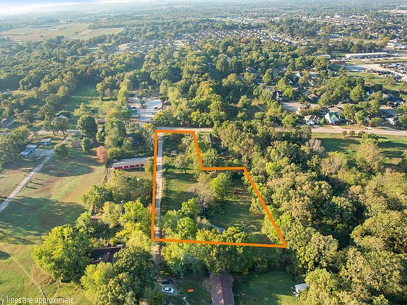 4th image of 622 Shorty Hill Rd