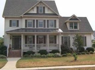 2541 Forestbluff Dr, Fuquay Varina, NC 27526