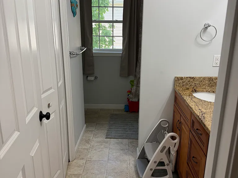 417 Tarrytown Rd #1 — Photo 12