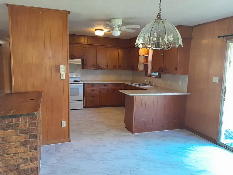 7508 Carol Dr — Photo 9