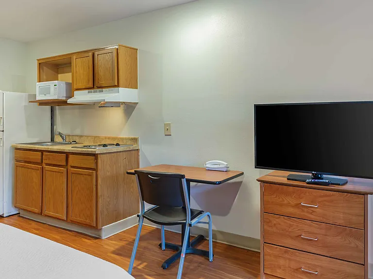 Studio Suite - 2 Full Beds