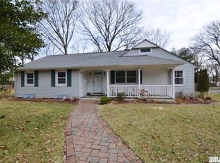 13 Overhill Rd, Melville, NY 11747