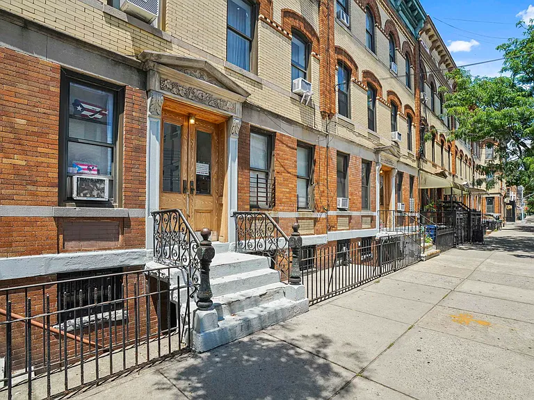 1821 Madison St #6 — Photo 20