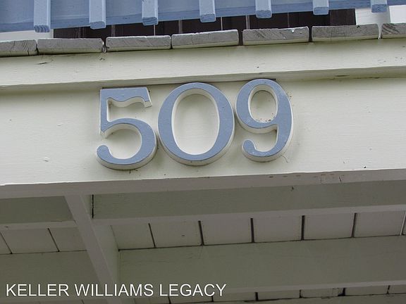 3rd image of 509 W Lynwood Ave