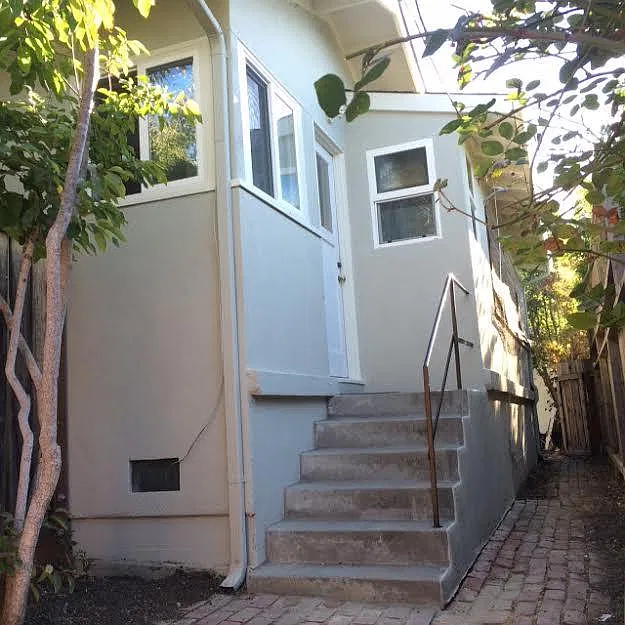 Studio, 350 sqft, $2,000 — Photo 3