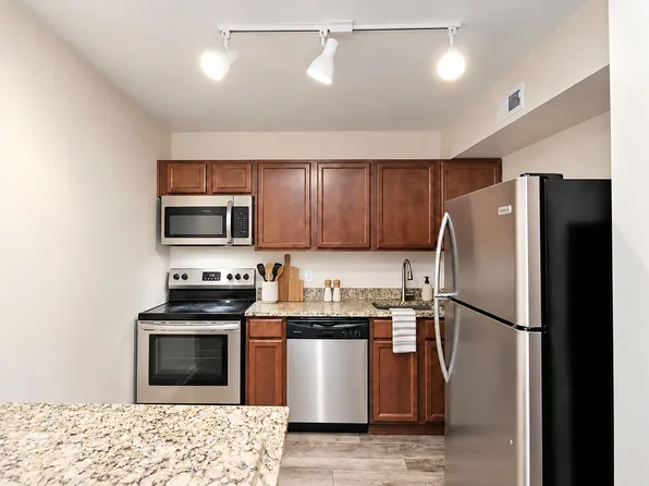 1213 Villa Ln Unit B, Charlottesville, VA 22903