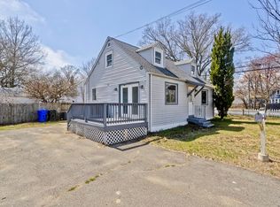 4 Seneca St, Springfield, MA 01151