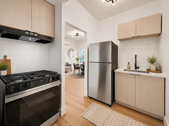 1600 E Ocean Blvd #1