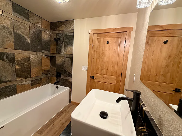 Pioneer Dr — Photo 17