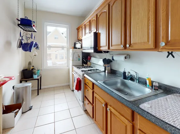 22 Chiswick Rd APT 15, Brighton, MA 02135