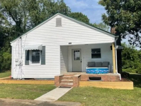 1358 Bristol Hwy, Elizabethton, TN 37643