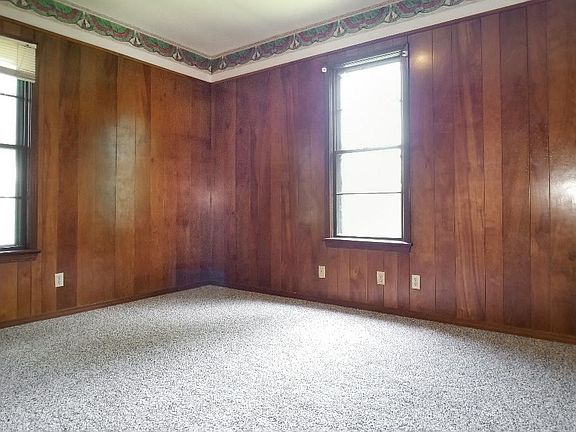 4th image of 610 Park Ave