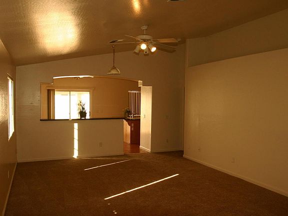 3rd image of 7844 W Montebello Ave