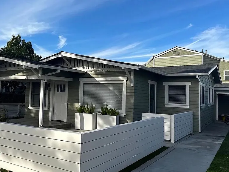 721 W Almond Ave — Photo 11