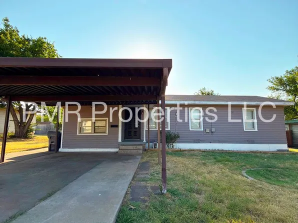 11 NW 40th St, Lawton, OK 73505