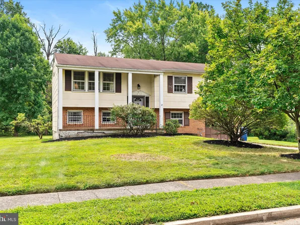 52 Stonicker Dr, Lawrence Township, NJ 08648