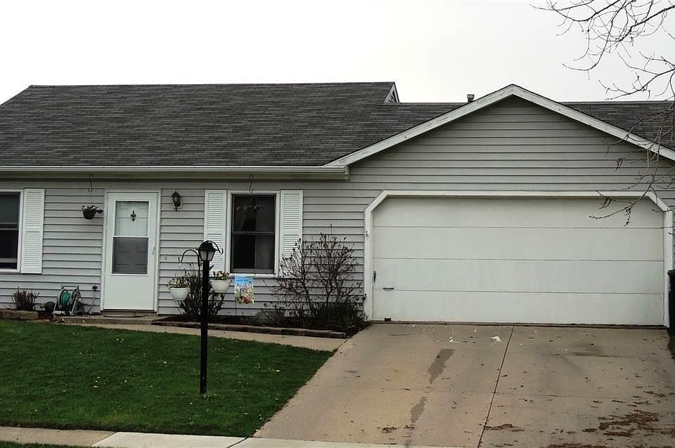 1st image of 217 N Granada Dr