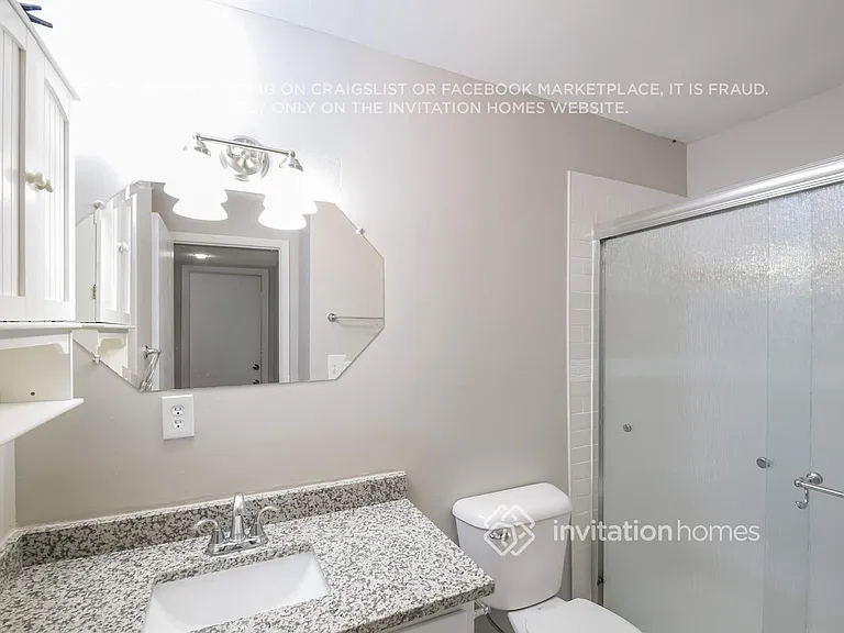 1850 W Mosier Pl — Photo 13