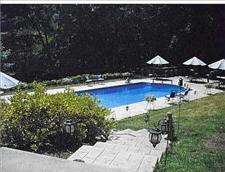 3rd image of 130 Oakford Park Rd