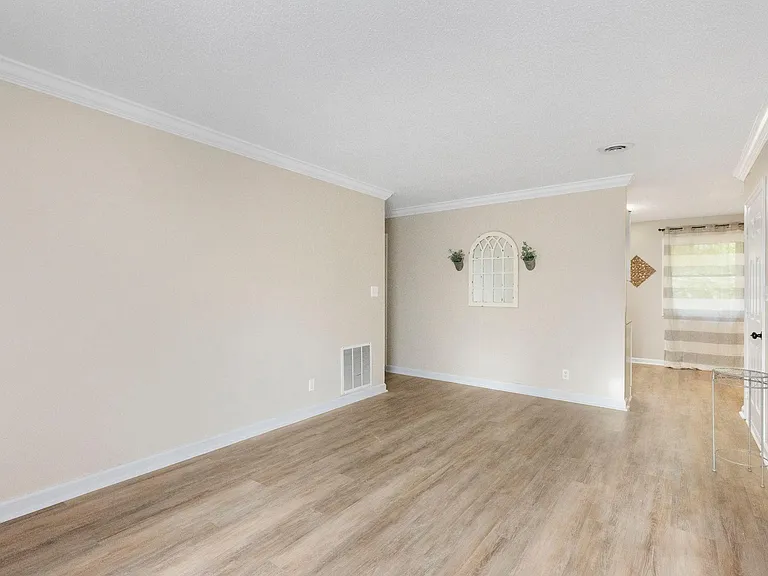 113 Arcadia Ln #B — Photo 6