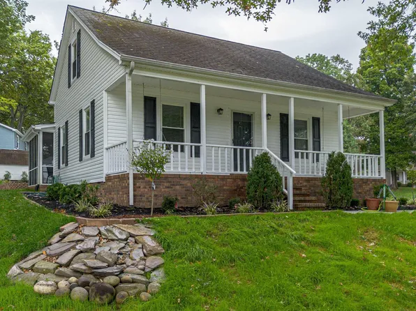 100 Clear Creek Dr, Paducah, KY 42001