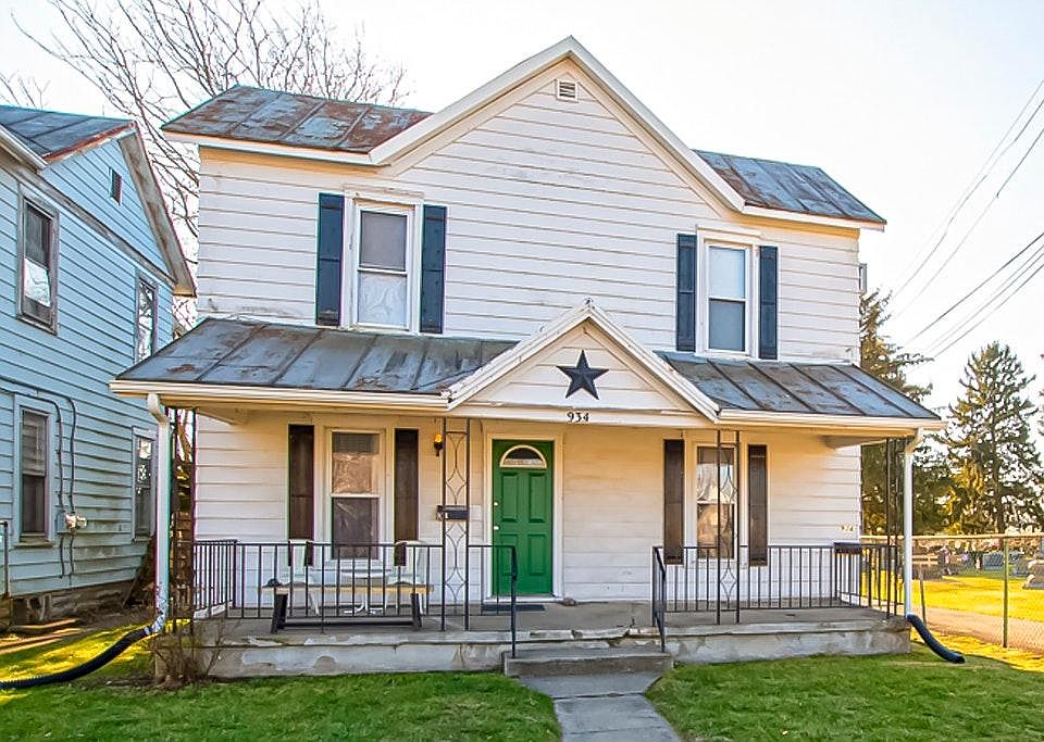 1st image of 934 Kercher St