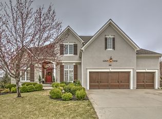 15051 Oxford St, Leawood, KS 66224