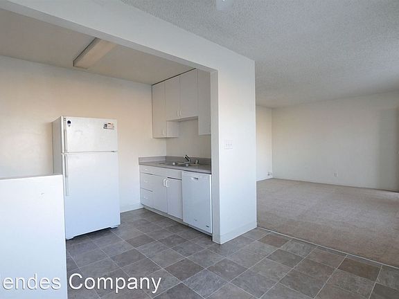 3rd image of 1433 Grand Ave