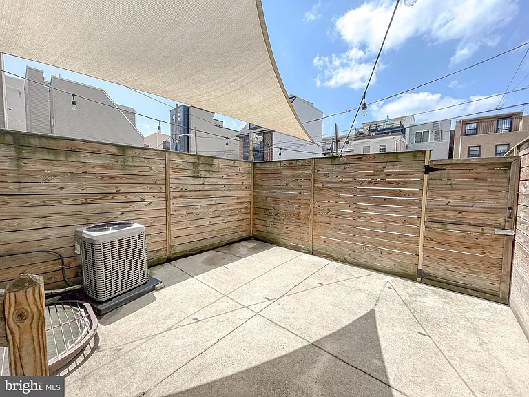 1020 S 5th St — Photo 7