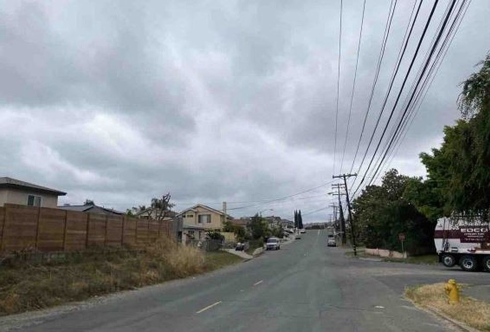 2nd image of 7842 Alton Dr