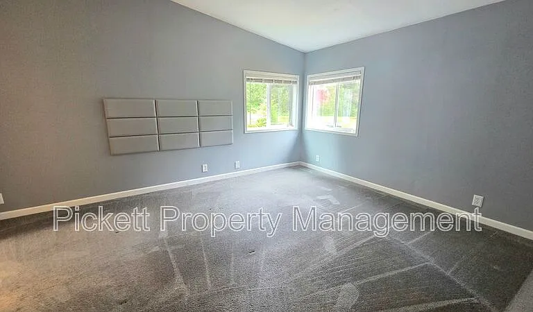 331 Dewatto Rd W — Photo 9