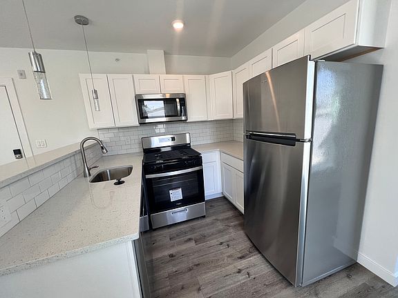 3rd image of 242 E Girard Ave #9A