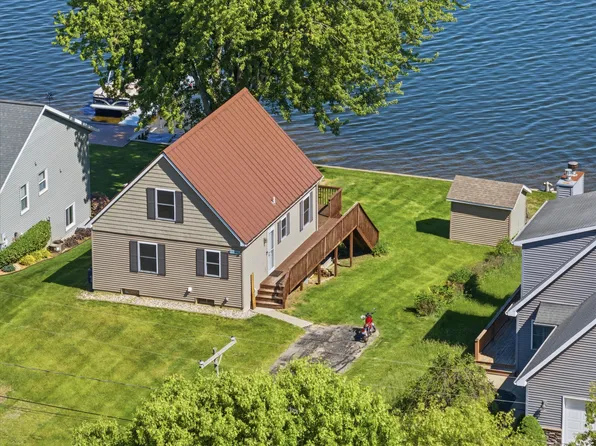 17300 Warrior Dr, Howard City, MI 49329