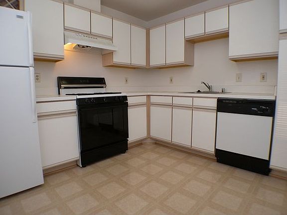 3rd image of 3105 River Bend Ct APT F204