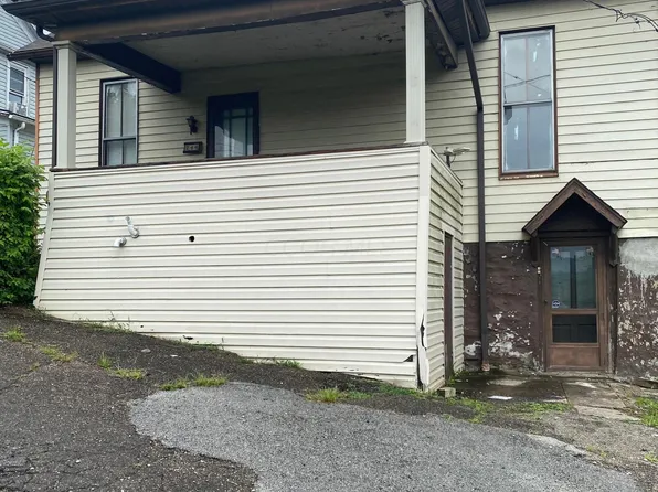 244 Lombardy Hts, Bridgeport, OH 43912