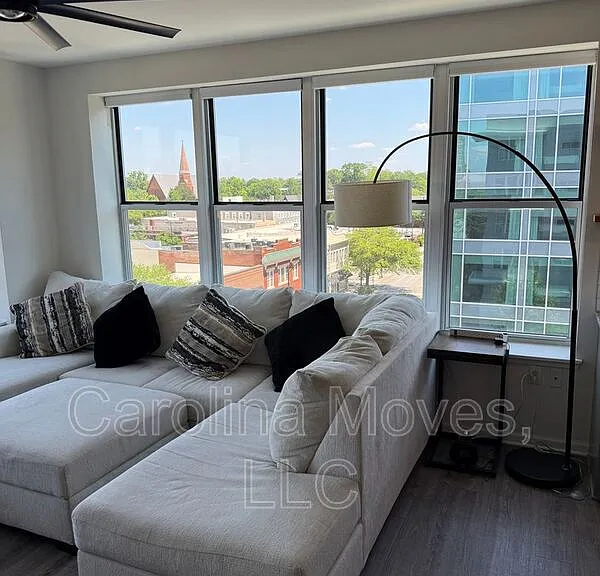 100 E Washington St #68 — Photo 13