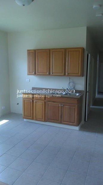 1st image of 850 N Tripp Ave #3