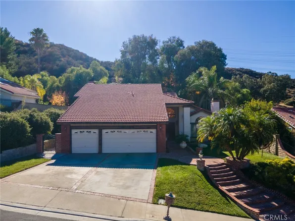 21124 Mill Ridge Dr, Santa Clarita, CA 91350