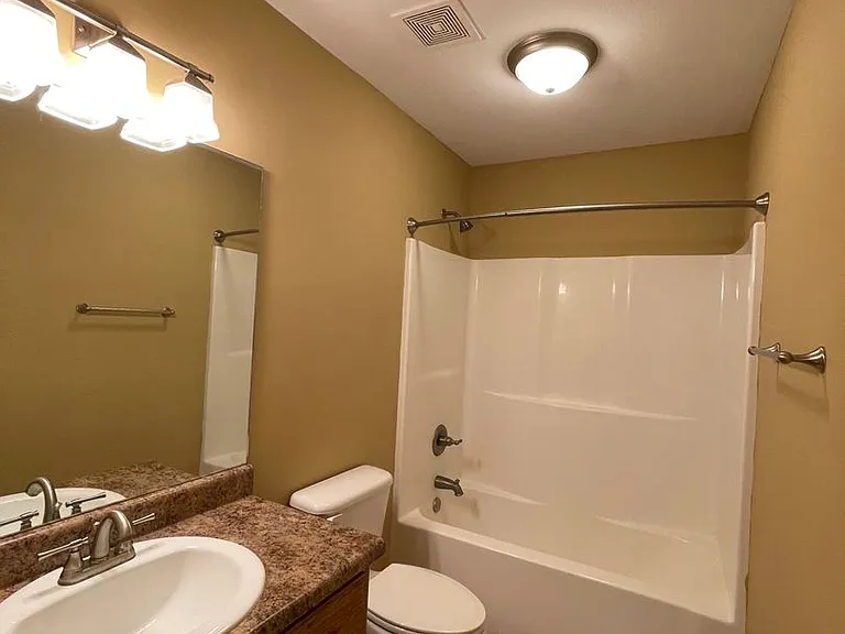 202 Eagle Lndg — Photo 20