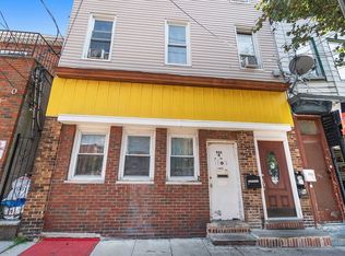 906 New York Ave, Union City, NJ 07087