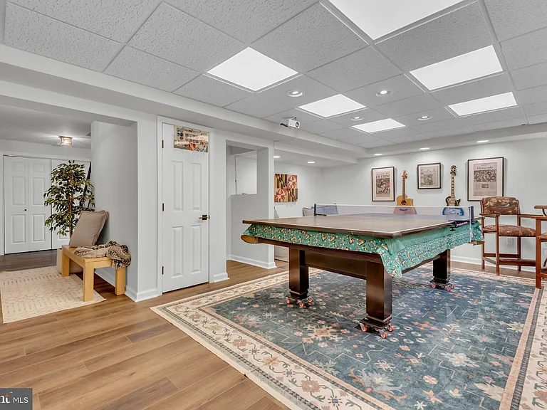 2816 Bargate Ct — Photo 43