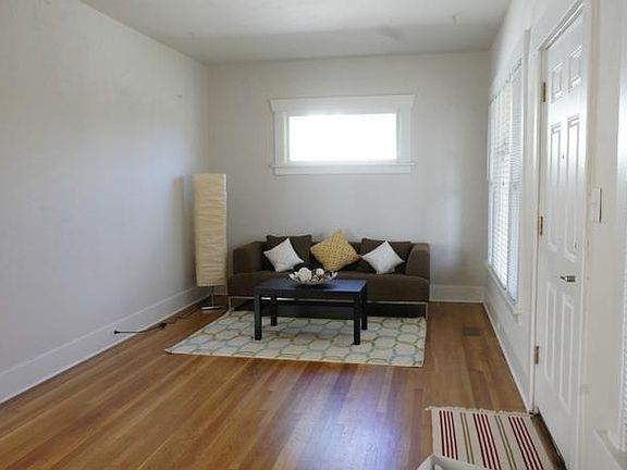 4th image of 5955 Rainier Ave S