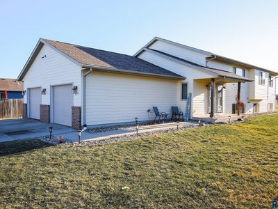 8102 S Hughes Ave, Sioux Falls, SD, 57108