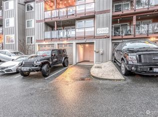 8980 Redmond Woodinville Rd NE APT 102, Redmond, WA 98052