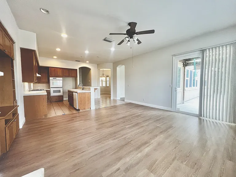 11045 Faber Way — Photo 6