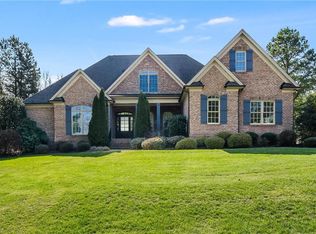 8125 Riesling Dr, Kernersville, NC 27284