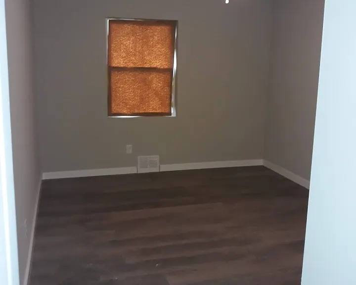1295 S James Rd — Photo 8