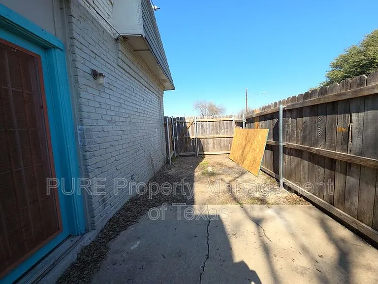 5808 Wellington Dr #3 — Photo 33