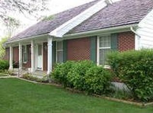 202 Johnston Pkwy, Raymore, MO 64083